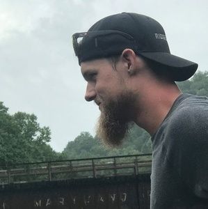 Meet your Posher, Avery